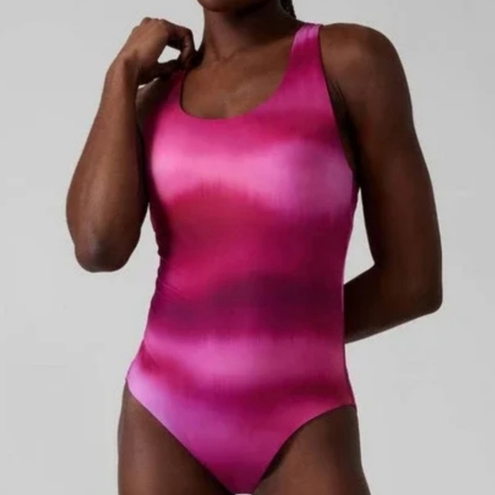 Athleta Malibu One Piece Swimsuit Blur Surf Fushsia Size Small MSRP $109 SU042